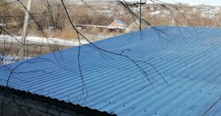 Демонтаж поликарбоната с крыши в Чапаевске - услуги по доступной цене от 628 рублей