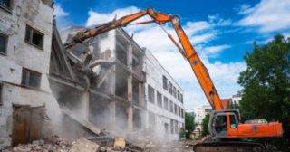 Промышленный демонтаж зданий Чапаевск, цена от 2981 руб.