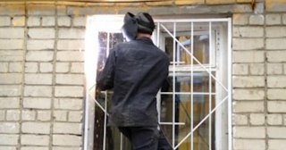 Профессиональный демонтаж решеток в Чапаевске от Сварной-Чпв - от 576 руб.